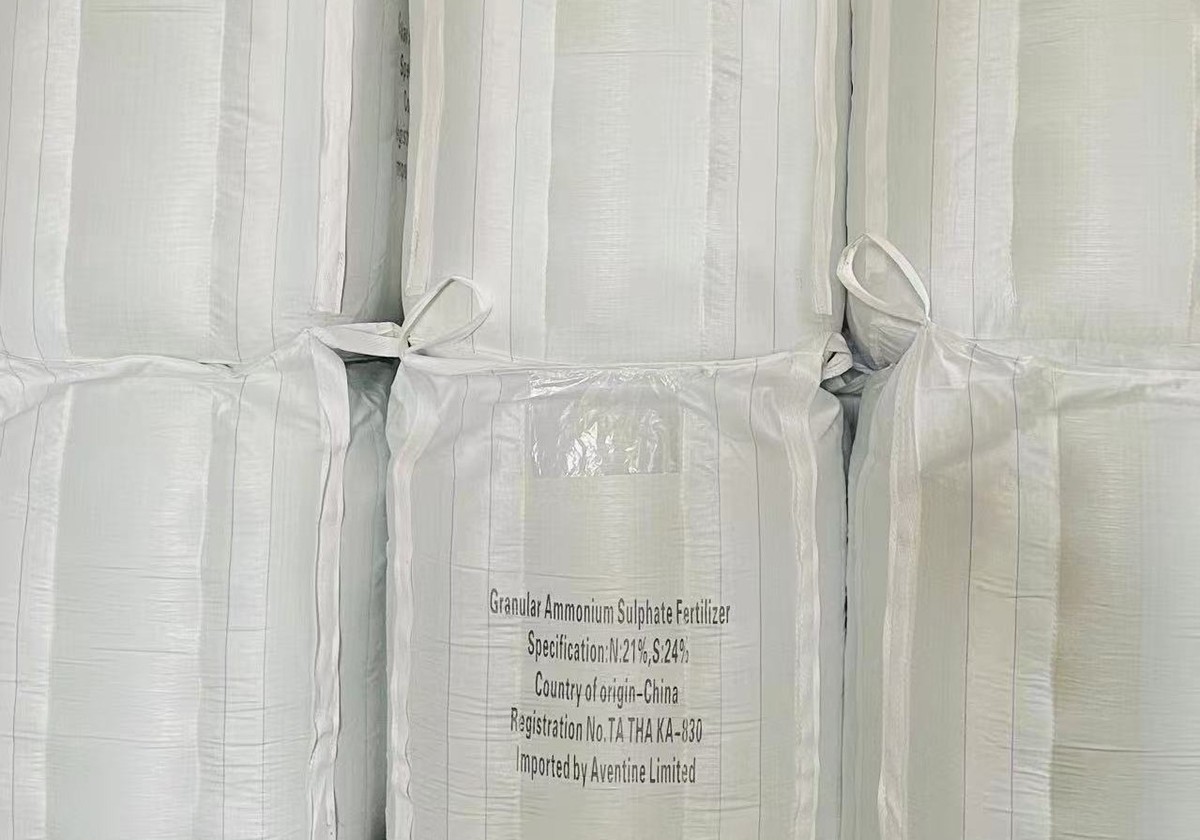 Bulk bags of ammonium sulphate fertilizer